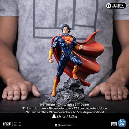 Absolute Superman DC Comics 1:10 Art Scale Limited Edition Statue | Iron Studios