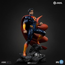 Absolute Superman DC Comics 1:10 Art Scale Limited Edition Statue | Iron Studios